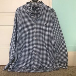 Vineyard vines performance button down